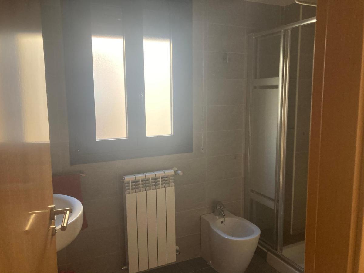 Modern & Cosy Apartment In Jaca Pyrenees Spain Kültér fotó
